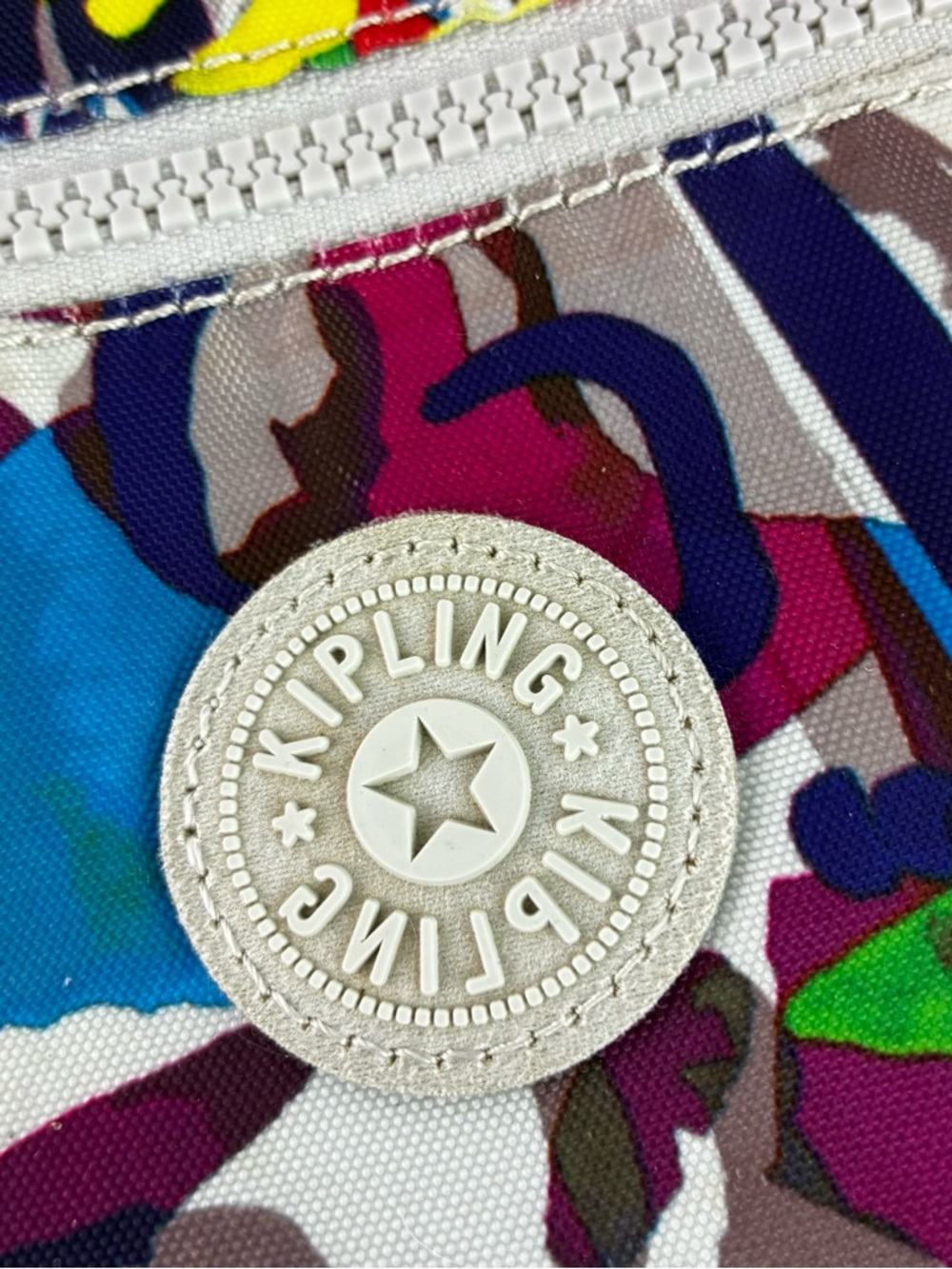 Kipling Keefe Crossbody Bag Multi Colored Abstract Pattern - Picture 5 of 8